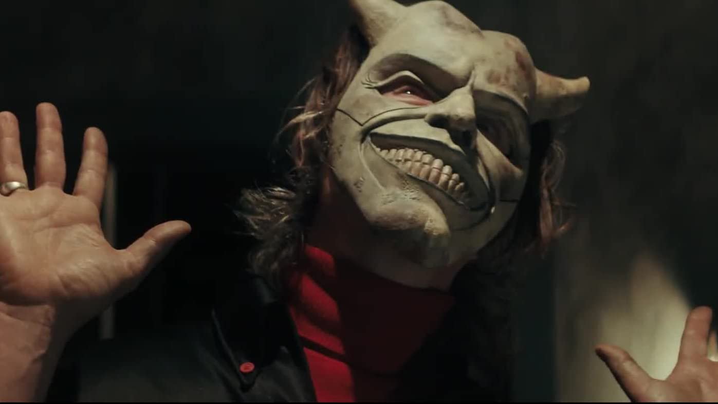 Czarny telefon - nowy zwiastun filmu. Reżyser Doktora Strange'a wraca do horroru